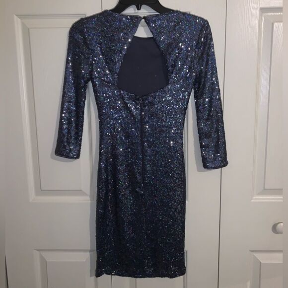 As U Wish Cocktail dress. Blue sequins. Size XS. Keyhole back. - Picture 3 of 10